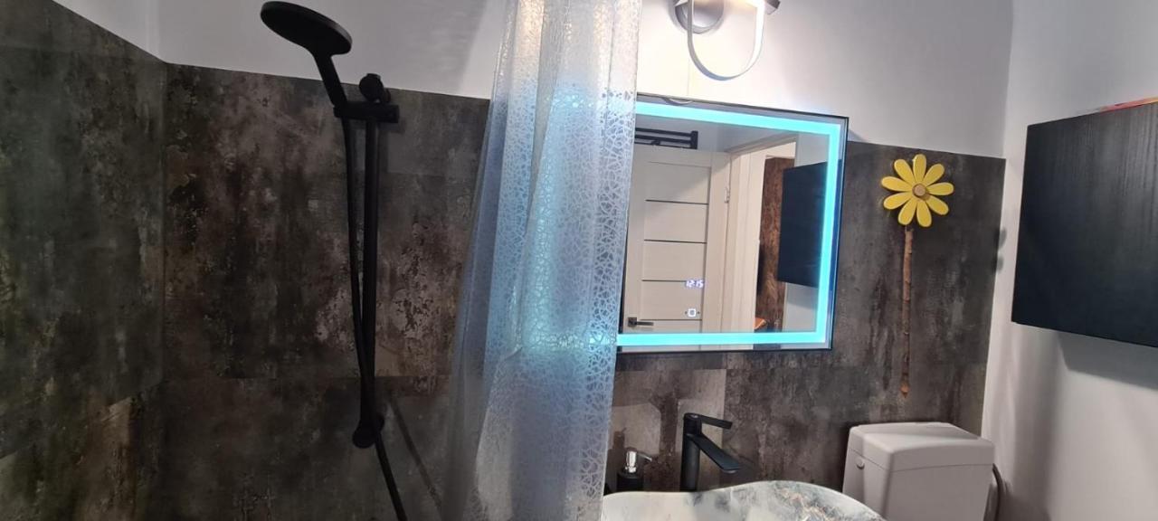 Tiki'S Bar Studio Bukareszt Zewnętrze zdjęcie