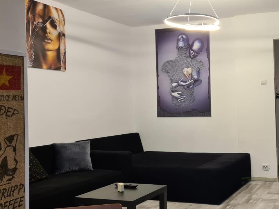 Tiki'S Bar Studio Bukareszt Zewnętrze zdjęcie
